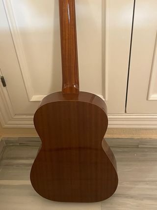 Guitarra clásica Admira Fiesta 3/4 y funda