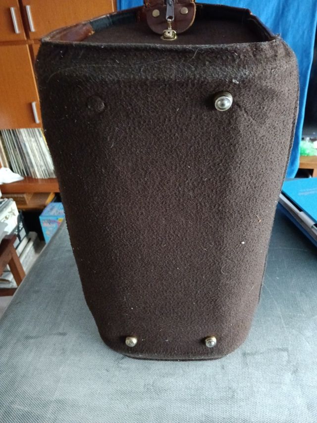 Borsa da viaggio vintage marrone.