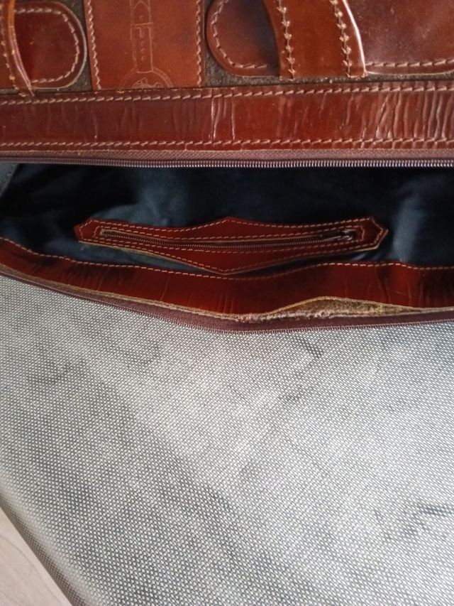 Borsa da viaggio vintage marrone.