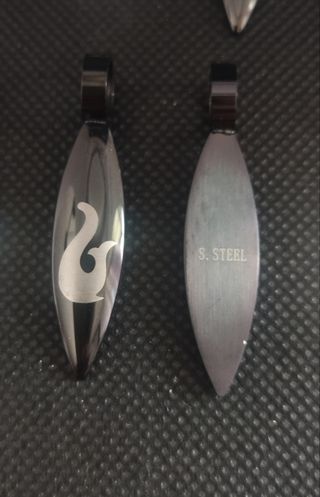 12 Colgantes Tabla Surf Plata/Negro.