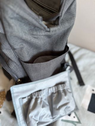 Mochila cambiador bebé LÄSSIG gris
