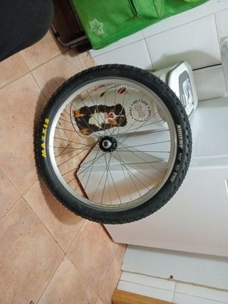 Rueda Delantera MTB 26" Maxxis 20 mm