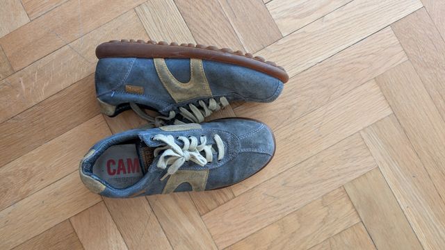 Zapatillas puntos 36