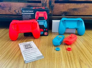 Set Soporte Mando y Accesorios Nintendo Switch