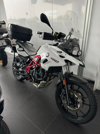 BMW F 700 GS año 2017 - Impecable + Accesorios