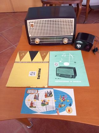 Radio Philips antigua 1956