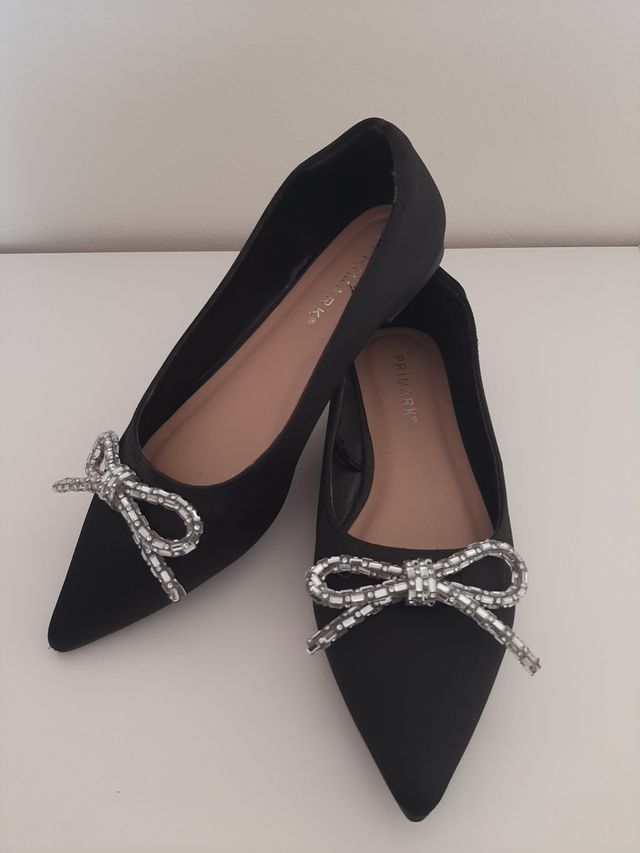 Zapatos planos Primark negros
