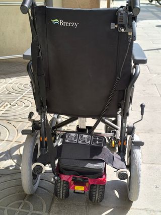 Silla de ruedas con motor para acompañante plegabl