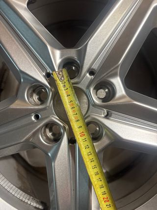 Llantas 18" seminuevas - Gris