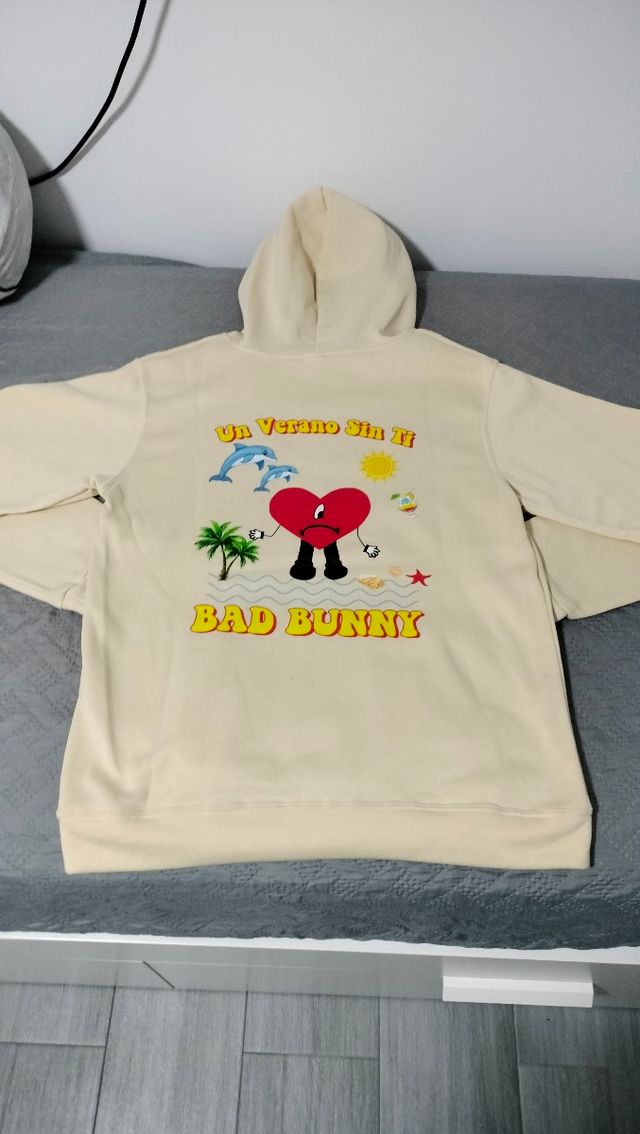 Sudadera Bad Bunny beige Un Verano Sin Ti