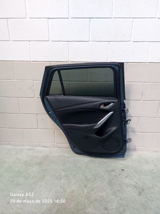 Puerta tras. izq. Mazda 6 ranchera de 2017