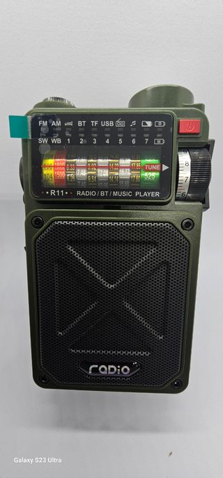 RADIO, LINTERNA SOLAR