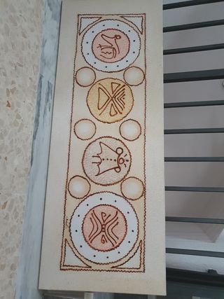 Cuadro étnico artesanal.