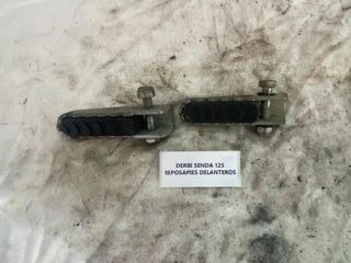 ESTRIBERAS DELANTERAS DERBI SENDA 125