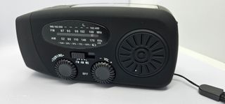 RADIO, LINTERNA SOLAR