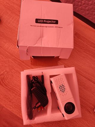 Mini proyector LED S2 blanco