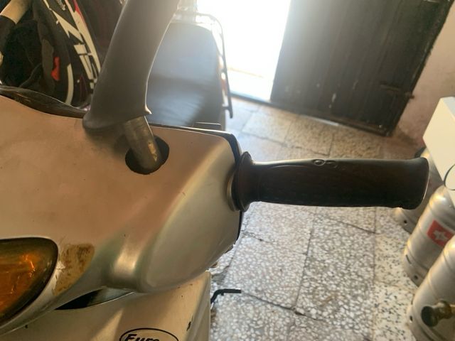 scooter   125cc Automática y 4 velocidades