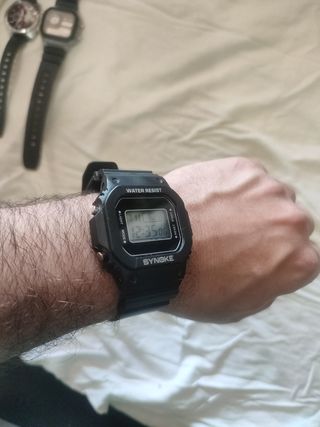 Reloj deportivo SYNOKE digital negro