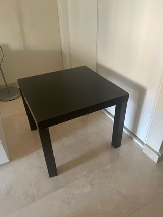 Mesa baja de madera