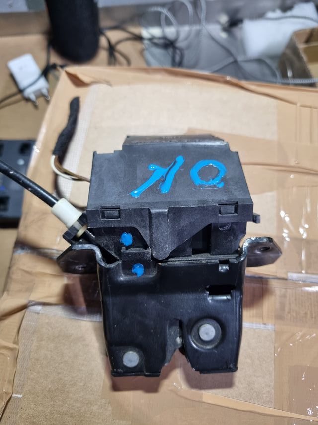 Cerradura maletero de Mercedes