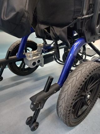 Silla ruedas eléctrica plegable Ogi Urban II 300