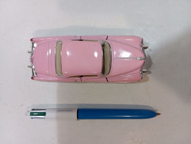 Cadillac  series 62 de 1953  a escala 1:43