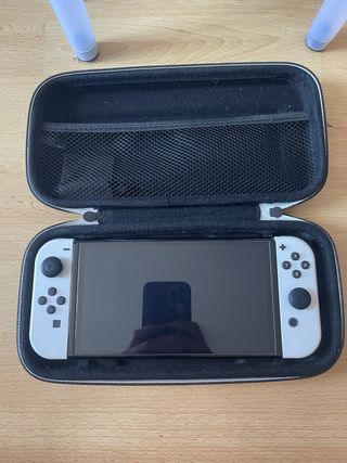 Nintendo Switch OLED Bianca