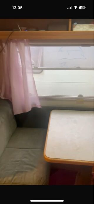 Caravana con 2 camas dobles y una indibidual