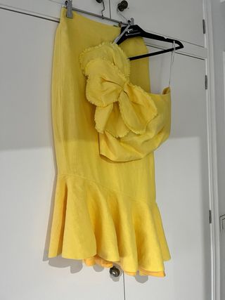Vestido amarillo Silvia Navarro