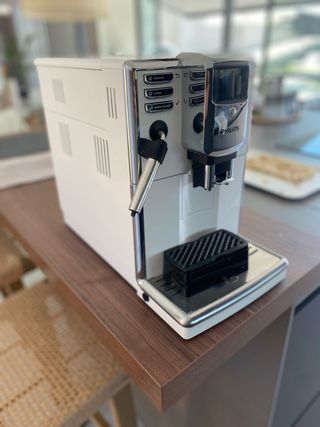 Cafetera Philips EP3243/50 Automática