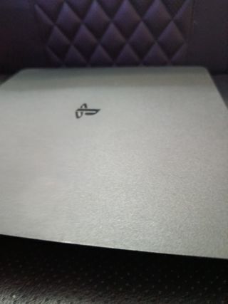 PS4 Slim (PlayStation 4) 860GB - Negro y Rojo