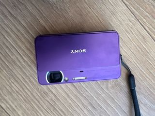 Sony Cybershot DSC-T99 morada de Segunda mano por 210 EUR en