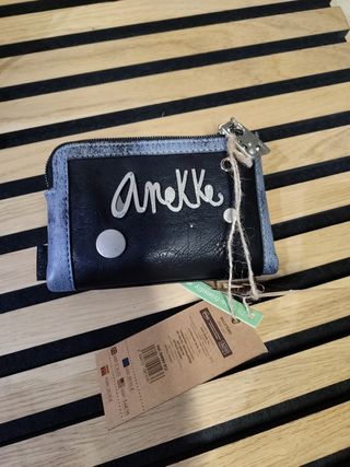 Monedero Anekke -   Negro
 Completamente nuevo 