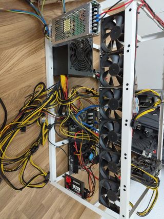 Rig de minería con 2 graficas.