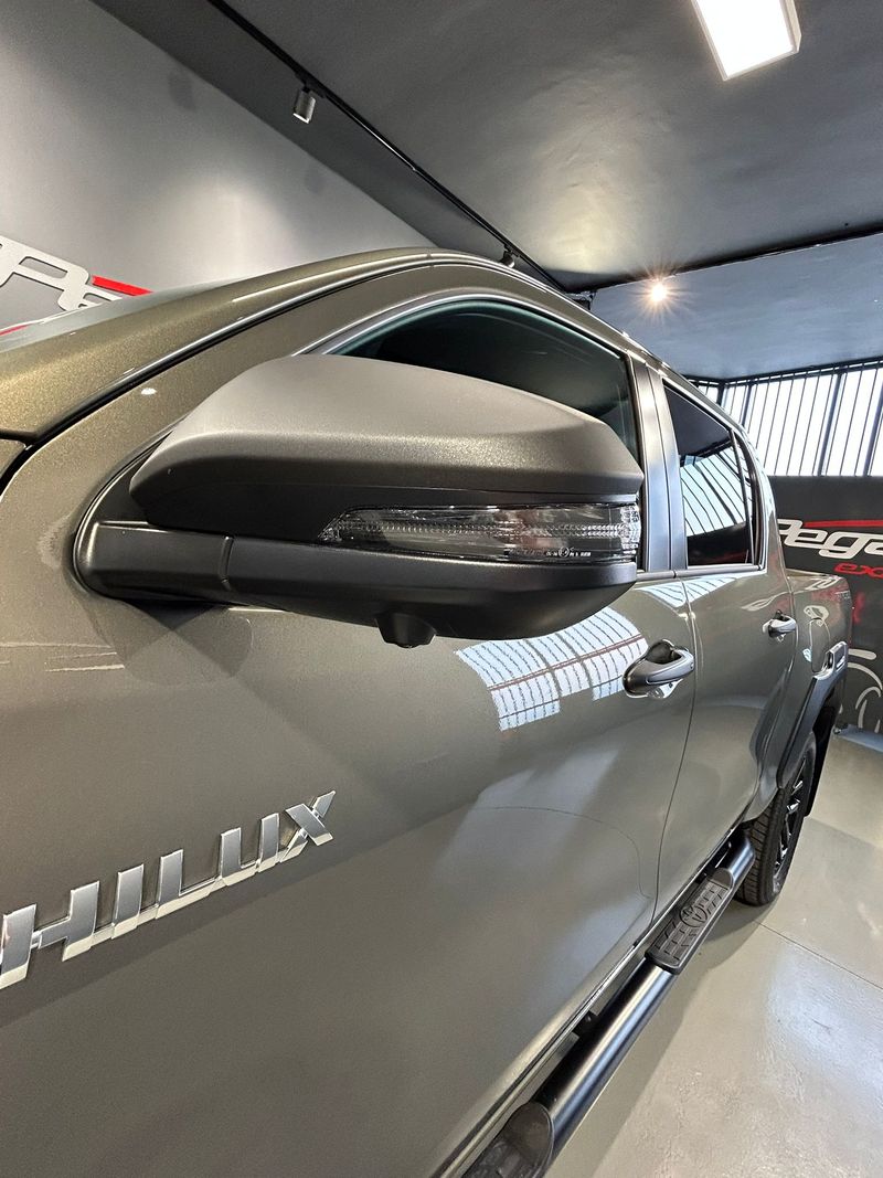 Toyota Hilux 2025, foto 9