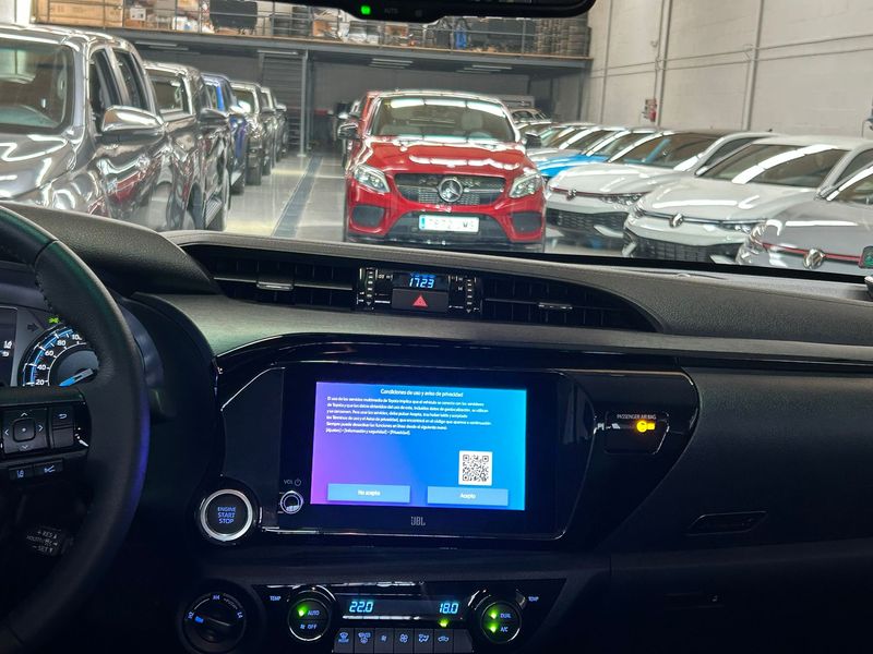 Toyota Hilux 2025, foto 25