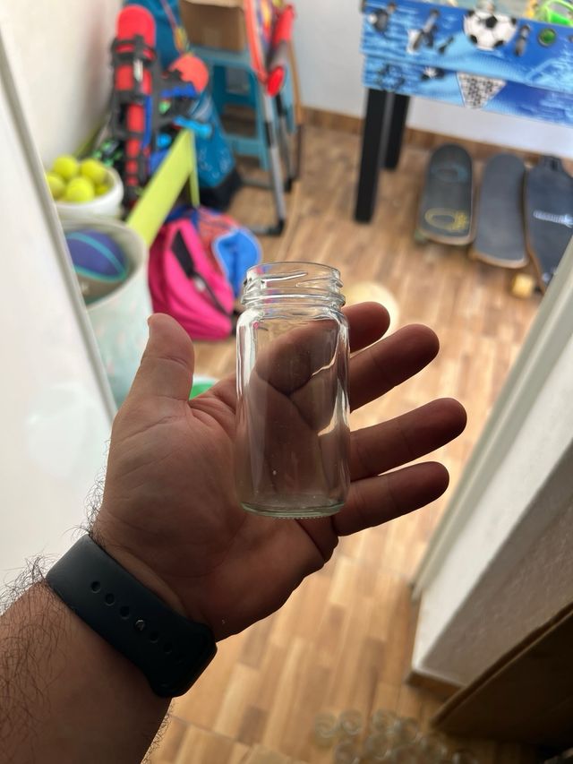 30 botes cristal pequeños.