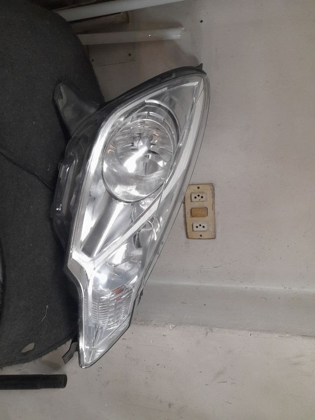 Faro Citroen C3
