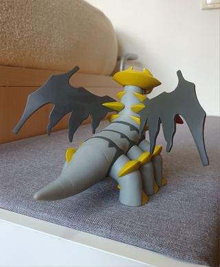 Giratina Tomy Deluxe