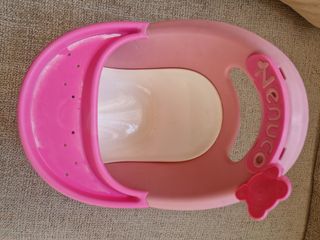 Cuna, trona y bañera Nenuco