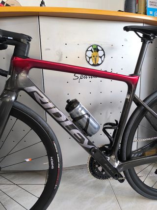 Bicicleta Carretera Ridley FALCN DI2 105 2025