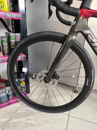 Bicicleta Carretera Ridley FALCN DI2 105 2025