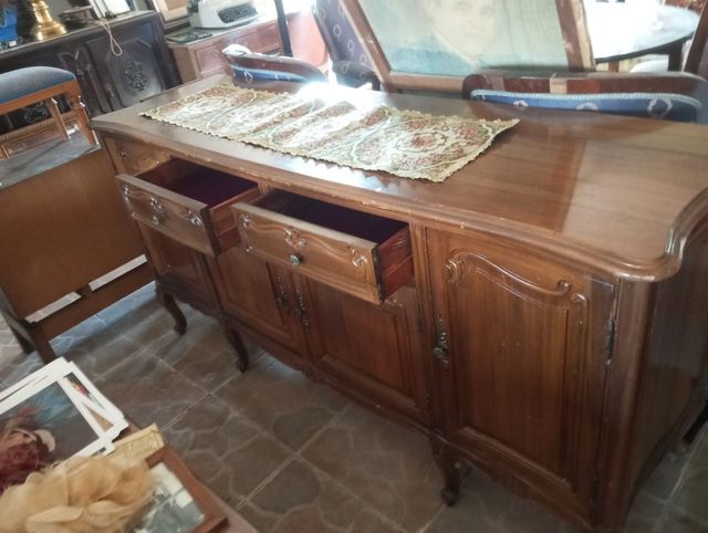 Aparador madera marrón