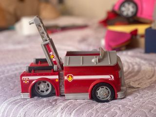 Camión de bomberos Paw Patrol y juguetes