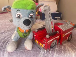 Camión de bomberos Paw Patrol y juguetes
