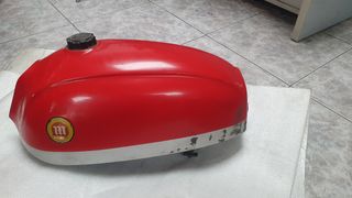 Depósitos gasolina moto clásica