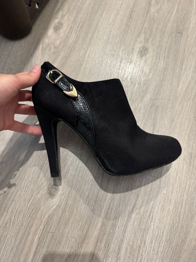 Botines negros tacón alto