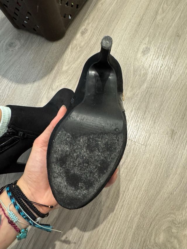 Botines negros tacón alto