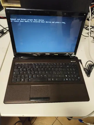 Notebook Asus X52J usato