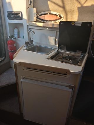 BARCO FOUR WINNS 238 VISTA